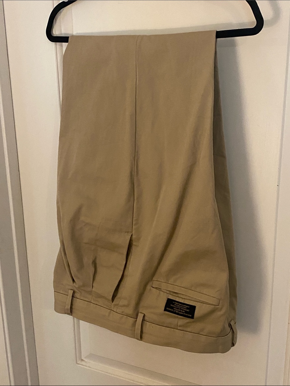 Banana Republic Classic Chino Pants Tan Pleated w/Cuffs 35/34
